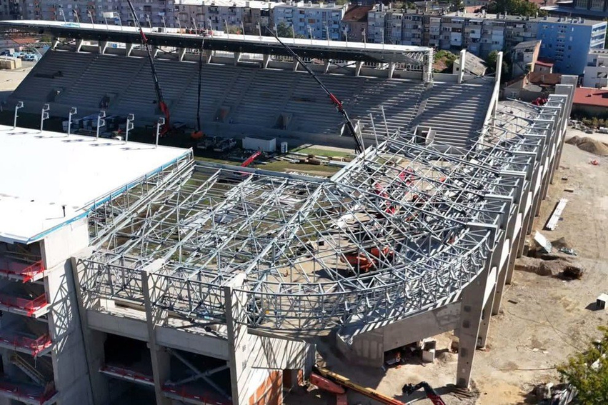keshtu-duket-stadiumit-i-ri