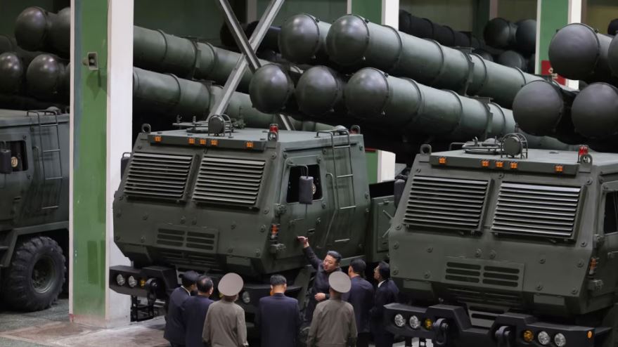 Koreja e Veriut lëshon raketë balistike në brigjet lindore, thotë Japonia