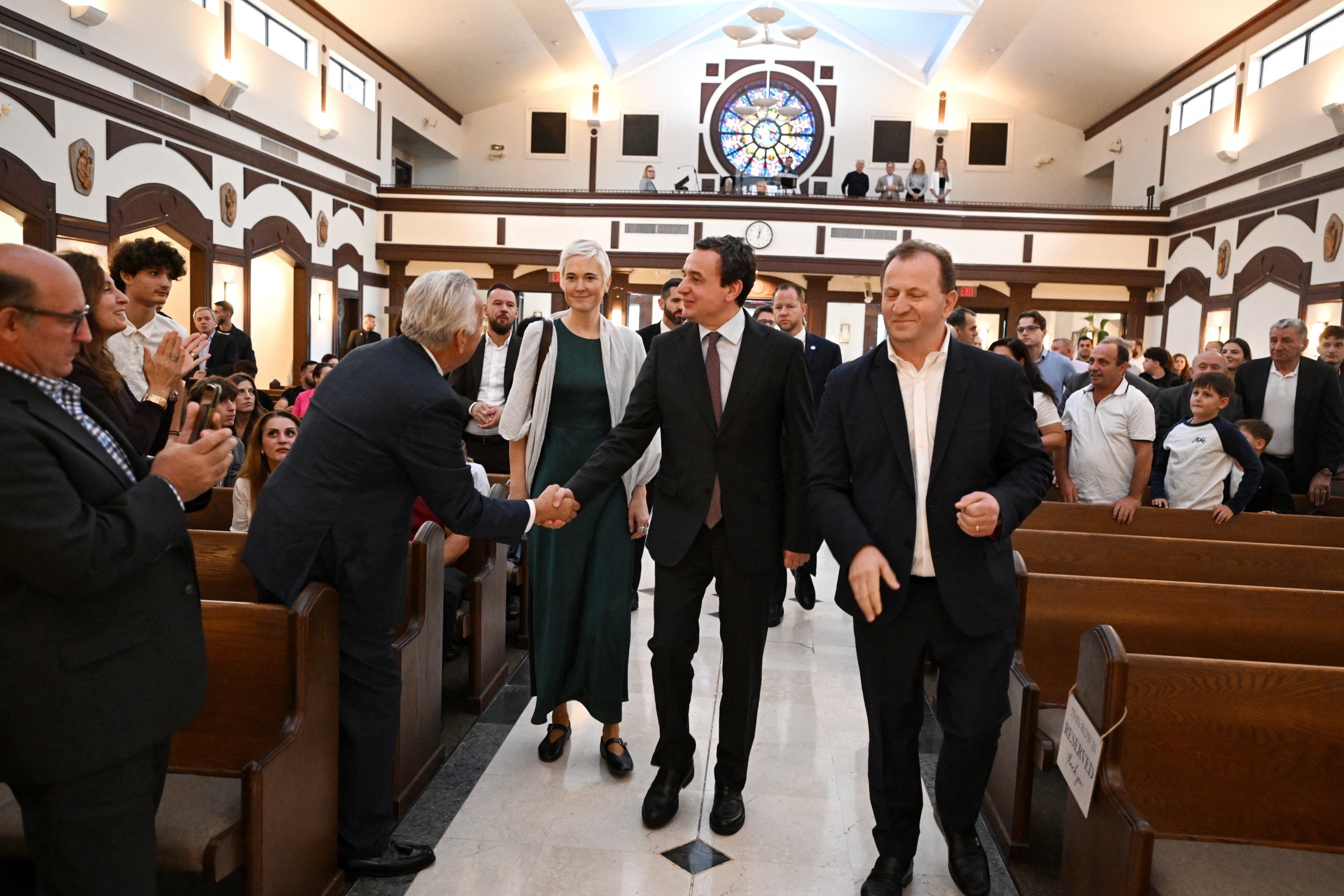 Kryeministri Kurti vizitoi Kishën Katolike Shqiptare “Zoja e Shkodrës” në New York