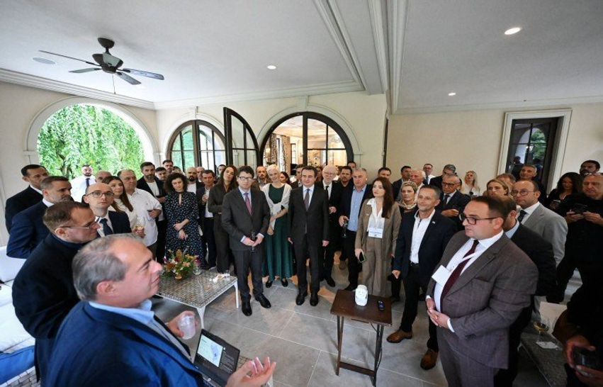 Kurti  Kosova ofron mundësi të shkëlqyeshme për investime