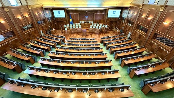 ​Regjistrohen gati të gjitha grupet parlamentare, Kuvendi pritet të ketë seancë këtë javë