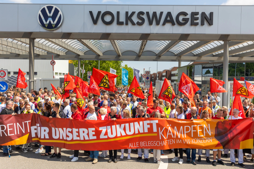 Alarm për vendet e punës në Gjermani  Protesta në mbi 200 qendra të industrisë së automobilave