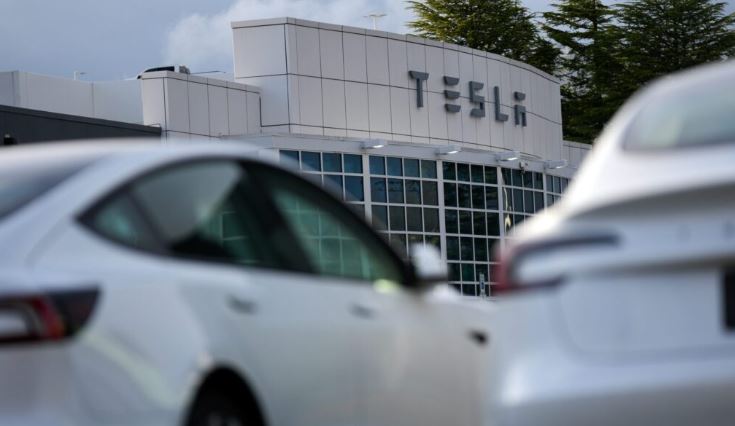 Tesla në gjykatë për diskriminim racor në fabrikën e Fremontit