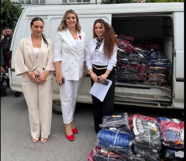 ​Në Gjilan shpërndahen rreth 500 palë veshmbathje për fëmijët në nevojë