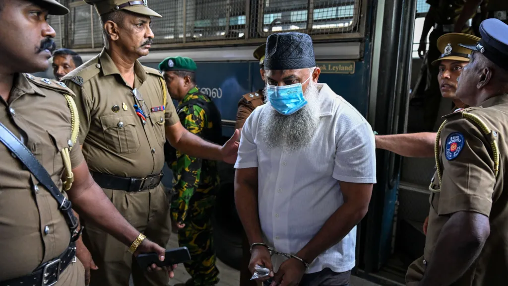 Kryen sulm terrorist duke vrarë 270 njerëz e plagosur 500 të tjerë, Sri Lanka dënon 15 persona