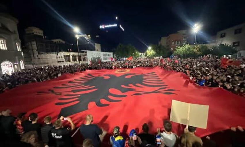 mesazhet-nga-protestat-per-specialen-dy-analistet-tregojne-cfare-mund-te-prodhojne