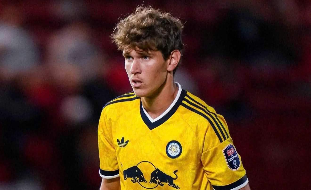 Ditmir Hoxha debuton me Leeds U-21 dhe eliminon Barnsleyn në Kupë