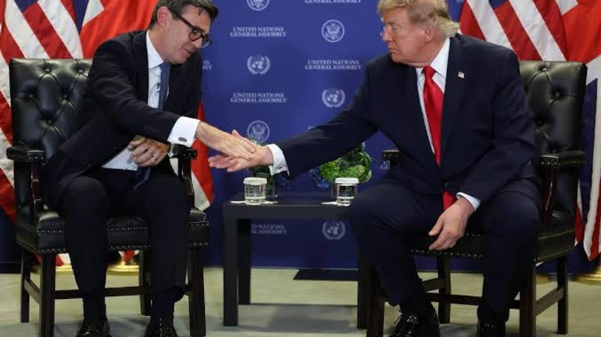 Britania rishikon marrëveshjen për Chagos pas kritikave të Trumpit