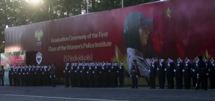 Diplomohen rreth 150 gratë e para nga akademia e re e policisë në Siri