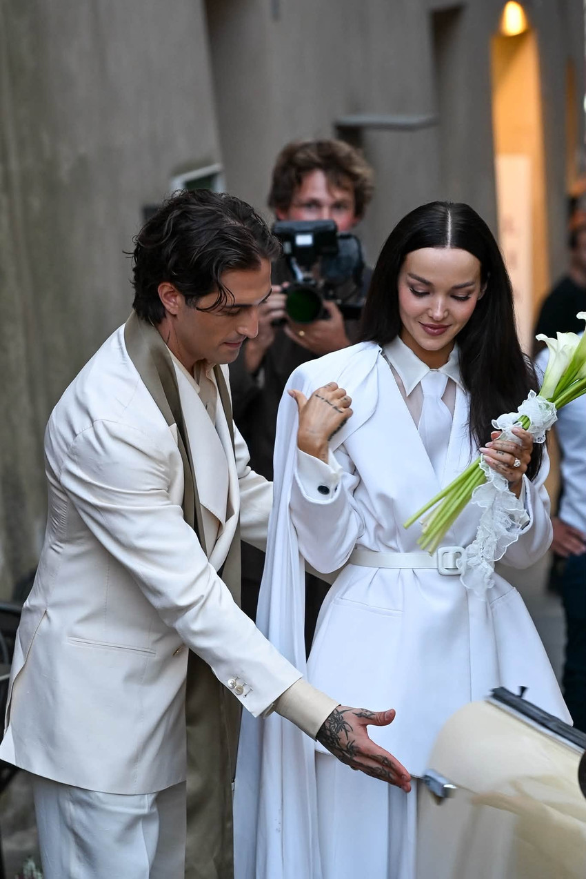 Dove Cameron dhe Damiano David martohen në Itali 3 Image