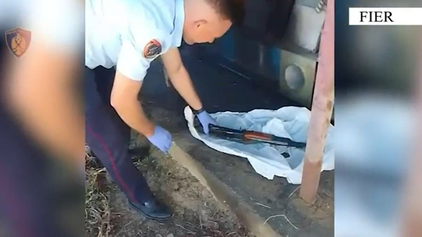Posedonte armë zjarri dhe municion luftarak në banesë  arrestohet 64 vjeçari