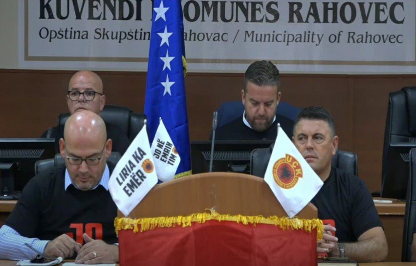 kuvendi-i-rahovecit-miraton-deklaraten-kunder-aktgjykimit-te-speciales
