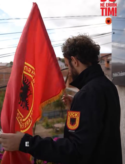 Djali i heroit Xhavit Haziri nis iniciativën: Ta veshim Kosovën me flamujt e UÇK-së