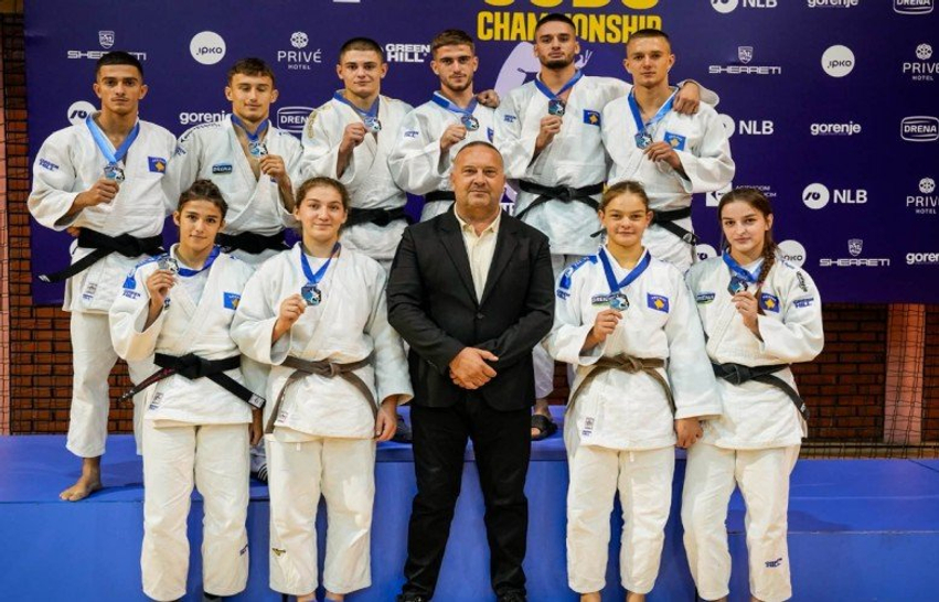 Kosova shkëlqen në Kampionatin Ballkanik  fiton 13 medalje