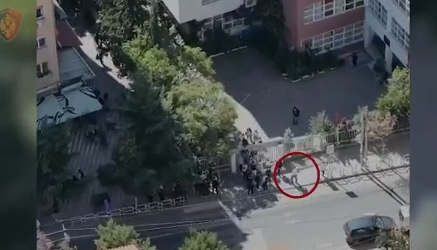 Shisnin kokainë, heroinë dhe kanabis pranë shkollave, arrestohen 31 persona, 14 në kërkim