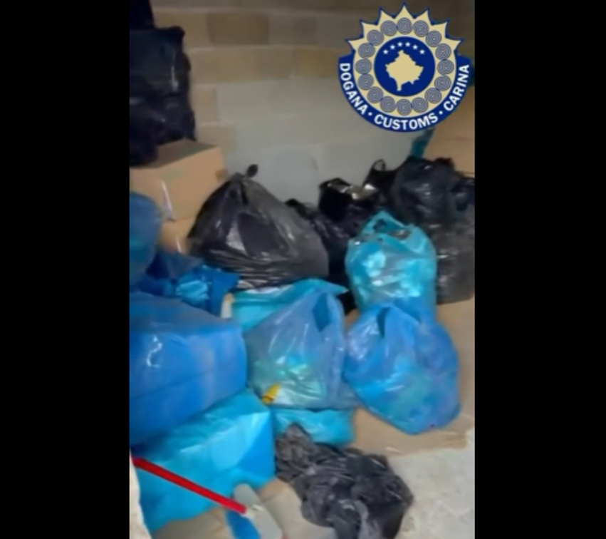 Dogana konfiskon 876 kg duhan dhe 118 mijë cigare në Prizren   pamjet