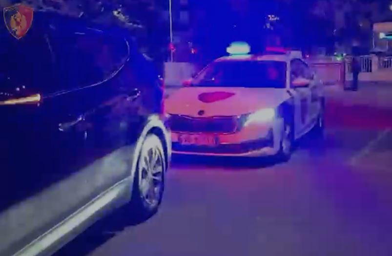Me armën plot fishekë me vete, arrestohet 31-vjeçari në Tiranë