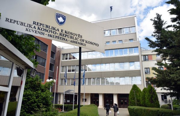 ​PDK: Ligji për Specialen s’bën të kushtëzohet me zgjedhjen e presidentit