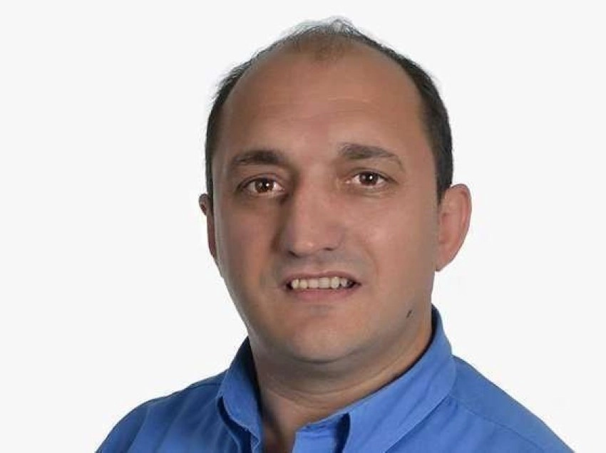 Presidenti i Greqisë Kostandin Tasulas kërcënon Shqipërinë me veto