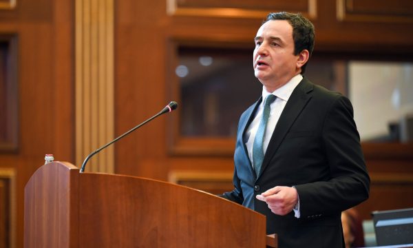 “Marrëveshje e madhe” për presidentin dhe Dhomat e Specializuara, analisti shpjegon propozimin