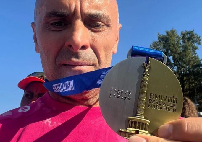 Isni Aliji përfundon Maratonën e Berlinit