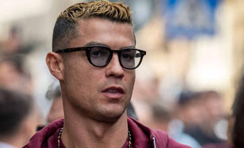 Media portugeze  Polemika në Kombëtare  Ronaldo mbërrin me makinë në zonën e fluturimeve private