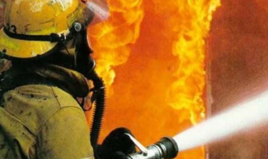 Digjet një banesë në Shkup, një 11-vjeçare përfundon në spital